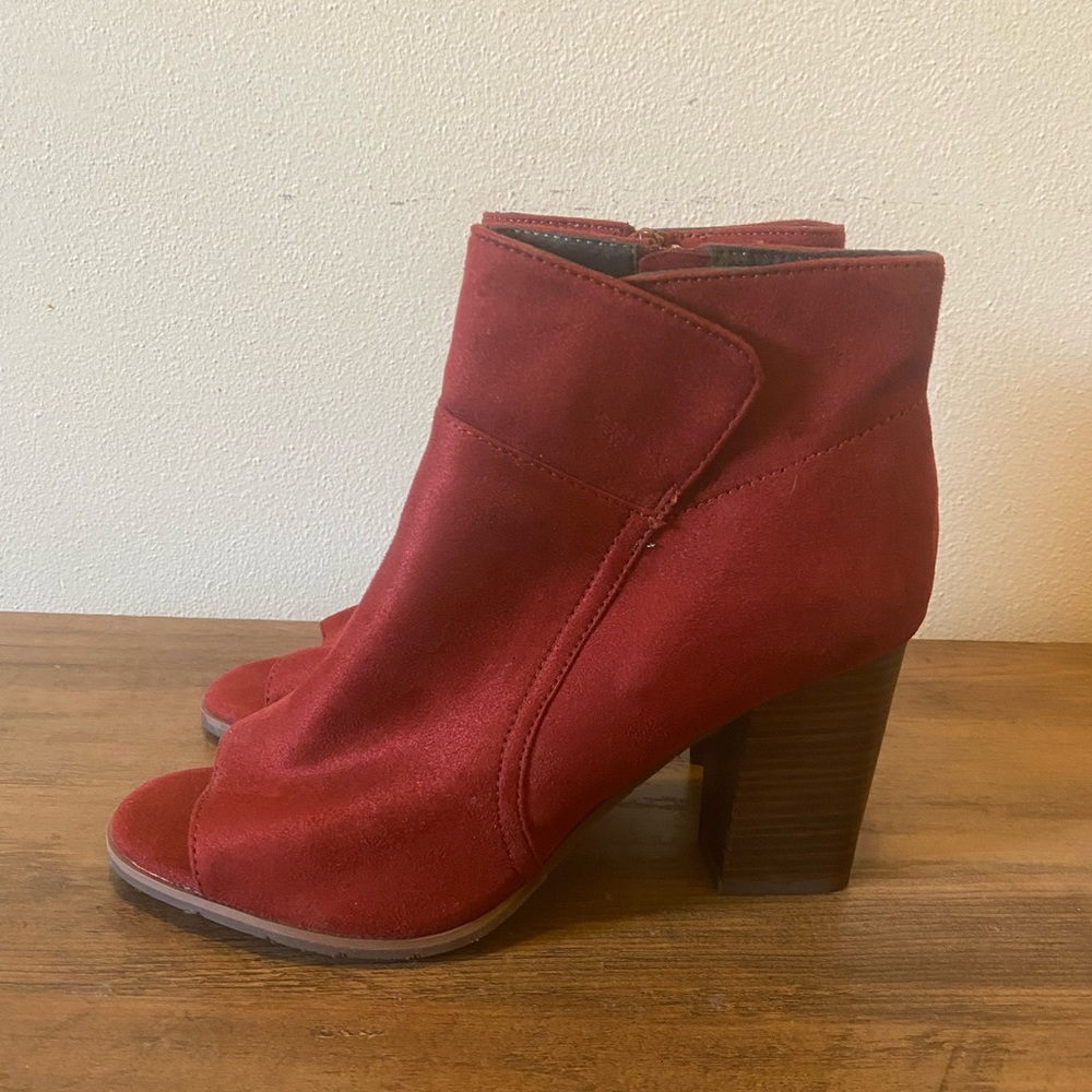 BC FOOTWEAR
Scale Vegan Suede Heeled Peep Toe Bootie
